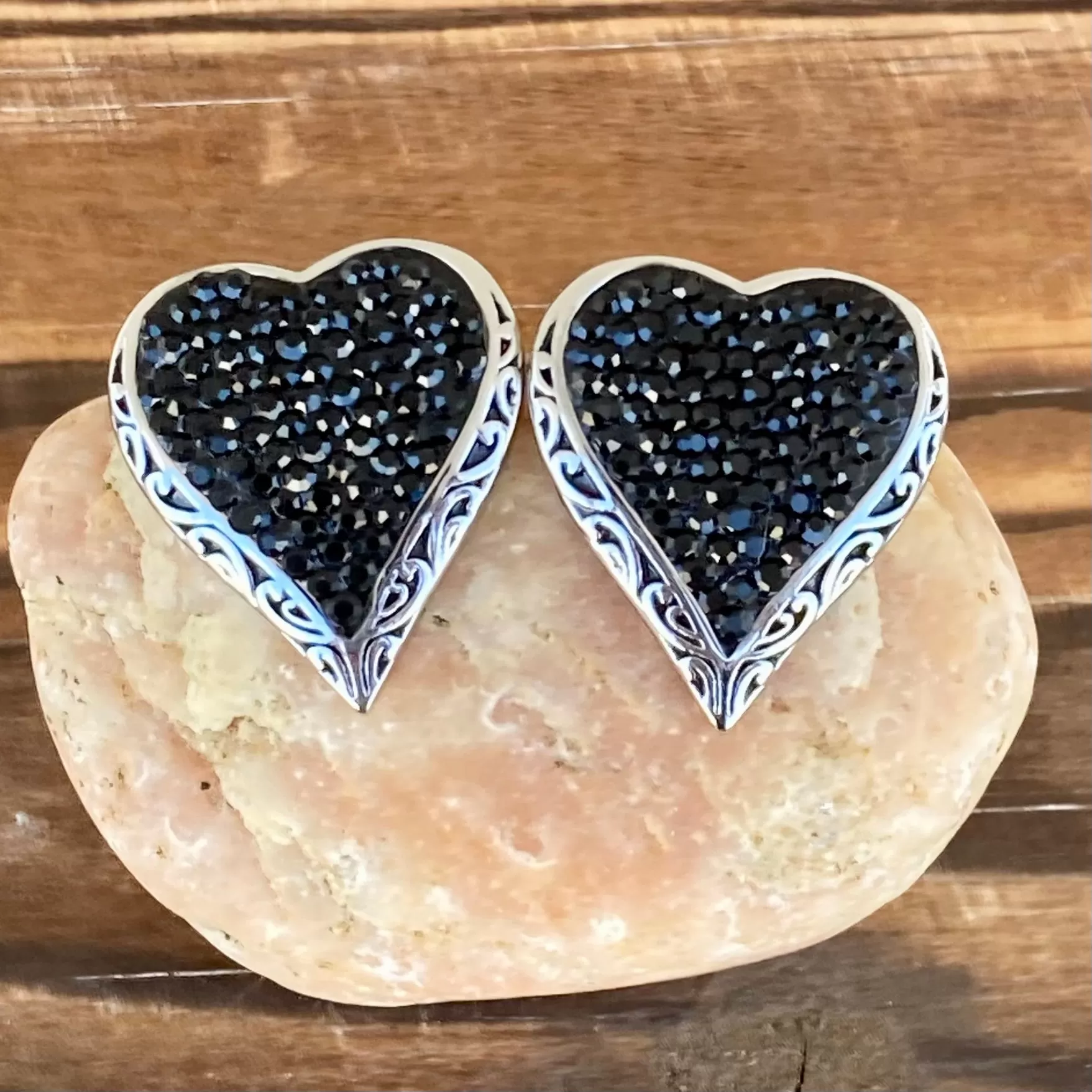 Crystal Heart Earrings - Black - Stud - AJ02S