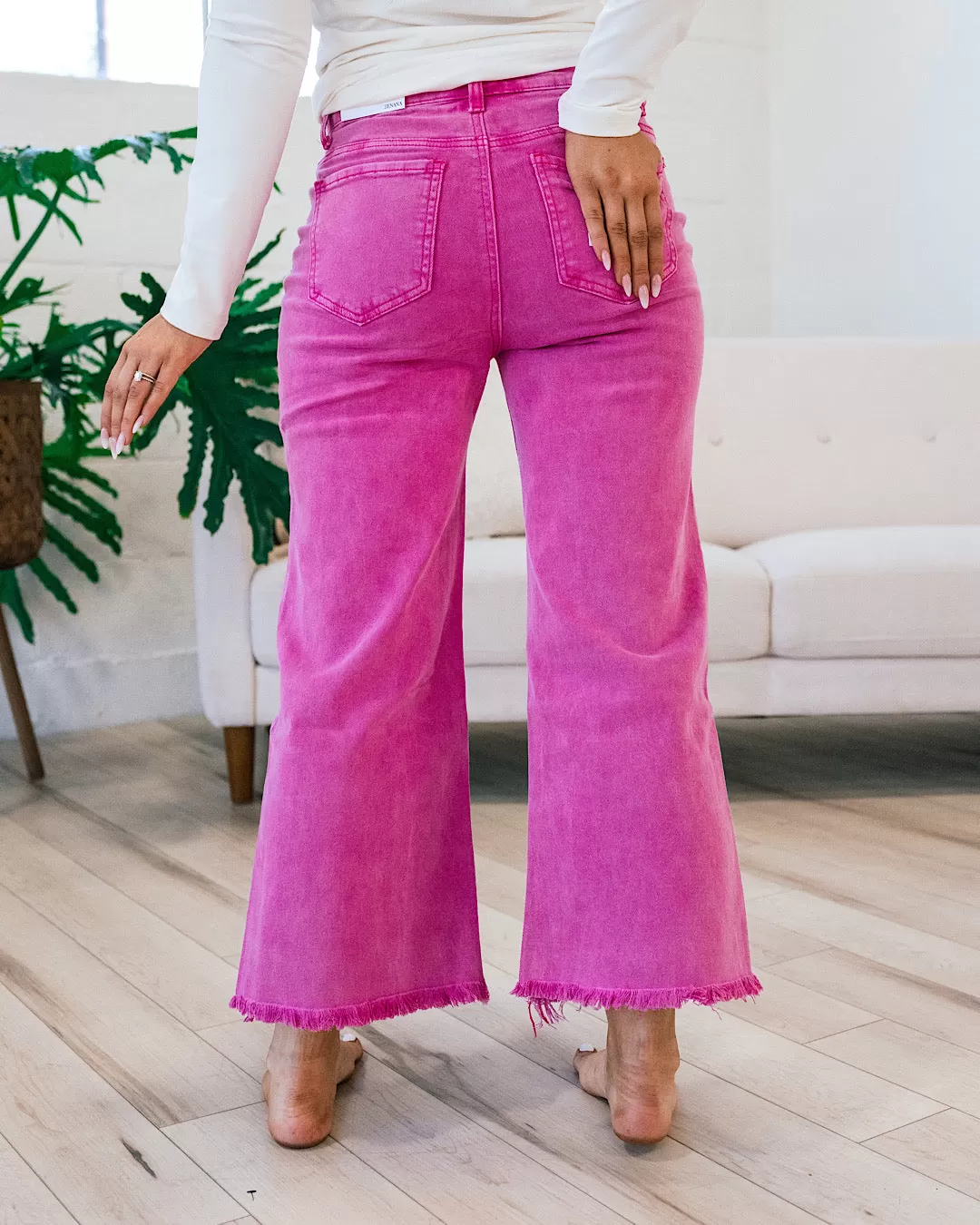 Mae Wide Leg Cropped Jeans - Hot Pink