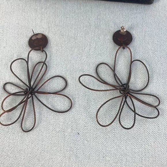 Martha Sturdy Big Daisy Wire Earrings