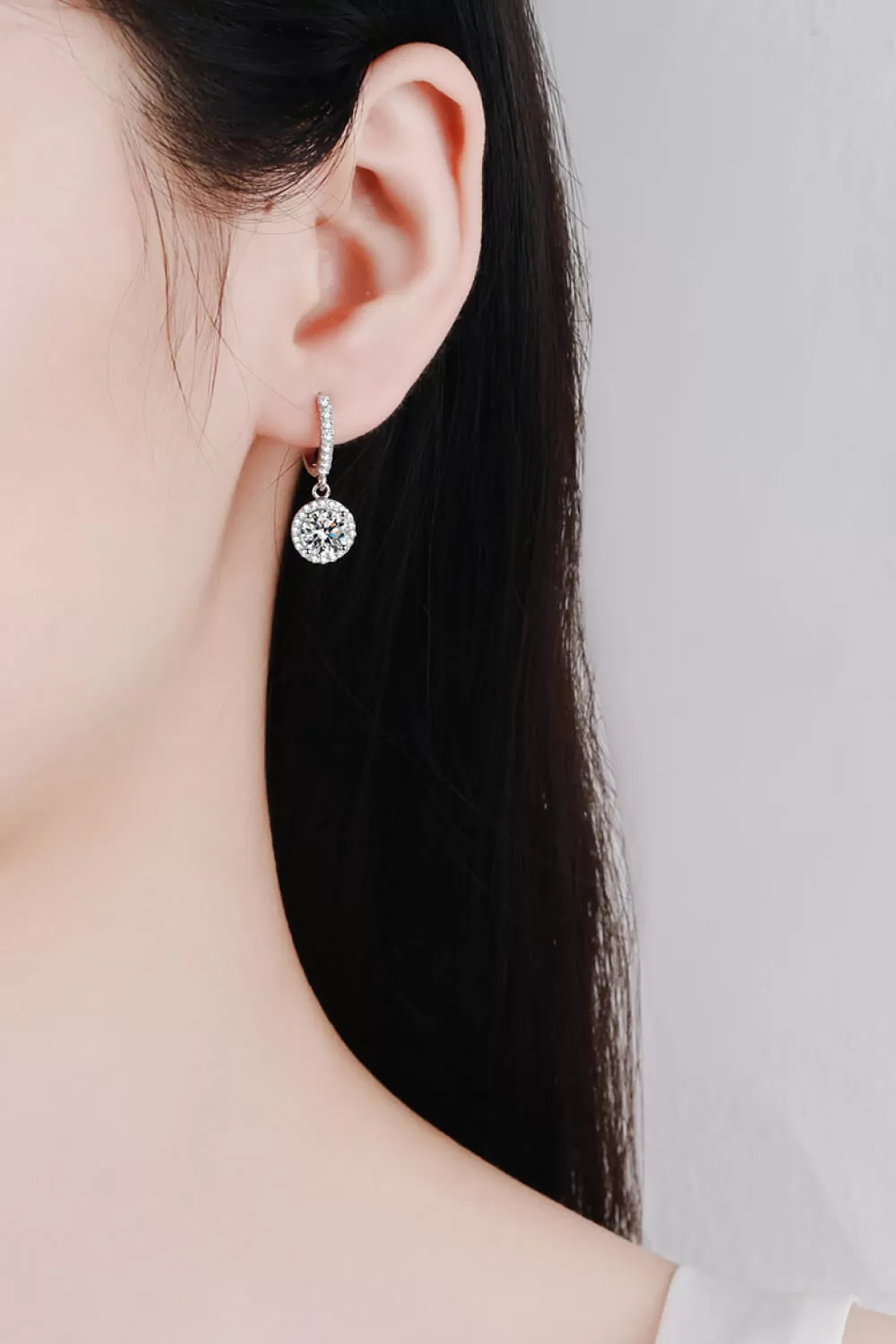 Moissanite 2 Ct Round-Shaped Drop Earrings