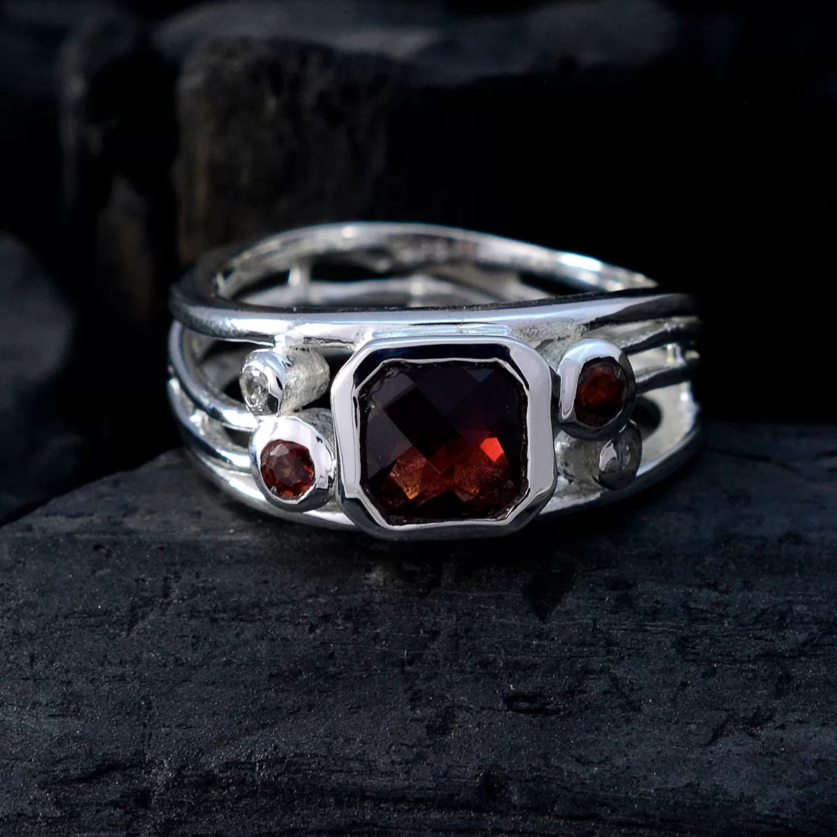 Riyo Adorable Gems Garnet 925 Sterling Silver Rings Good Jewellery