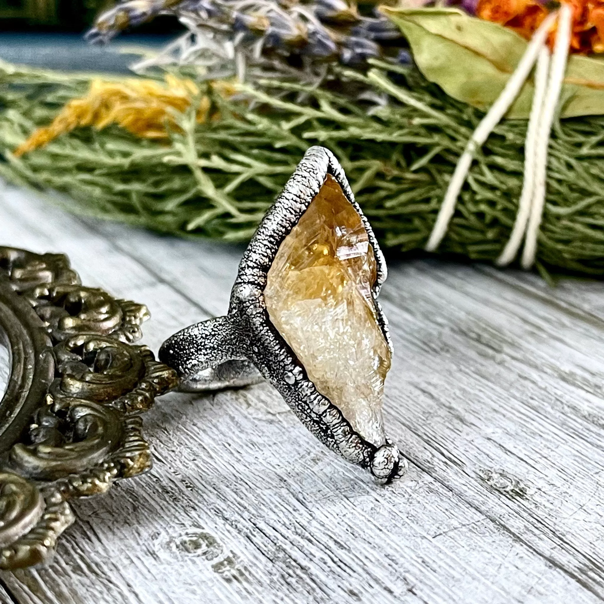 Size 6.5 Raw Citrine Crystal Point Ring Set in Fine Silver  / Foxlark Collection - One of a Kind