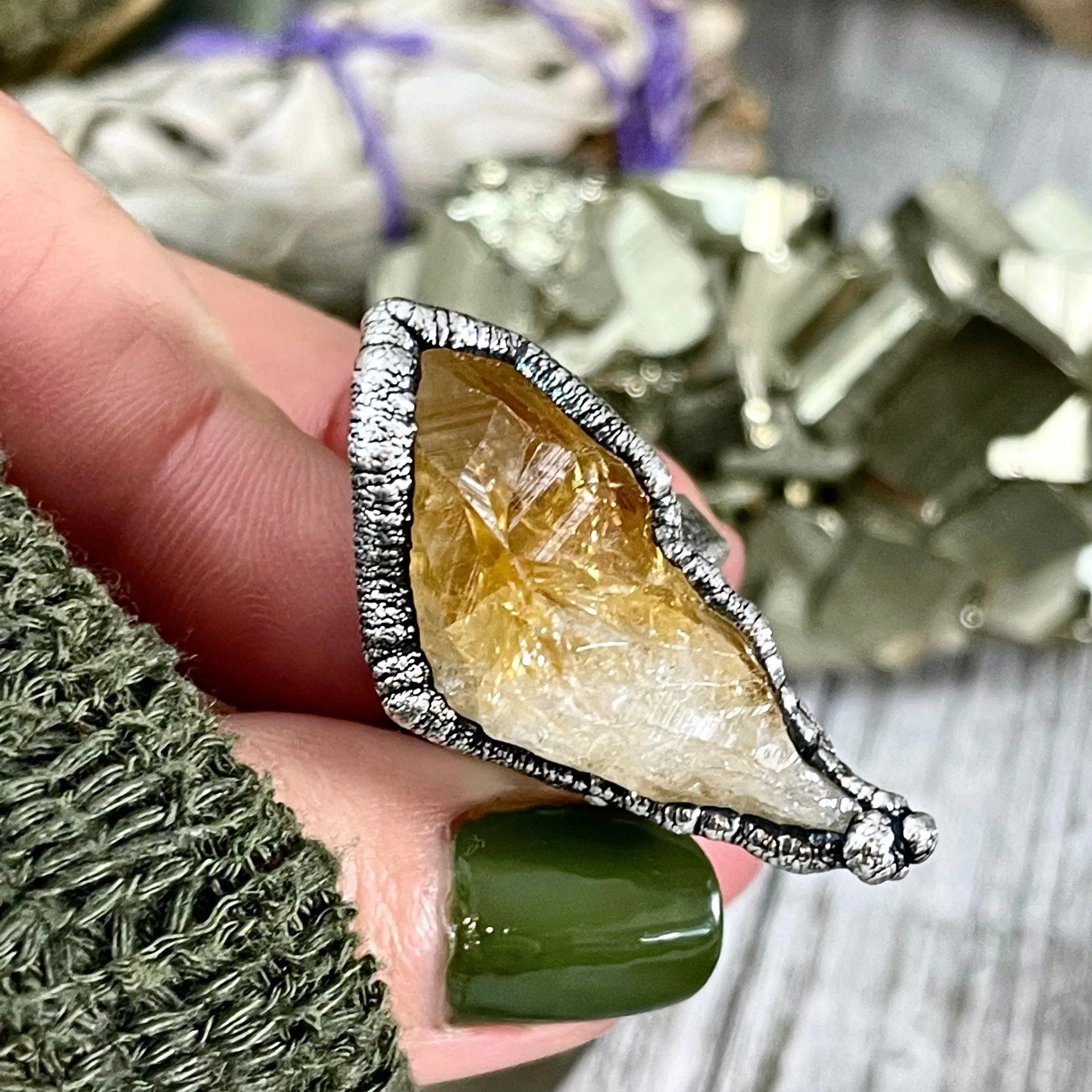 Size 6.5 Raw Citrine Crystal Point Ring Set in Fine Silver  / Foxlark Collection - One of a Kind